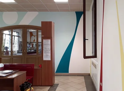 Oratorio Don Bosco a San Donà di Piave, portico e interni colorati, foto 5 di 9